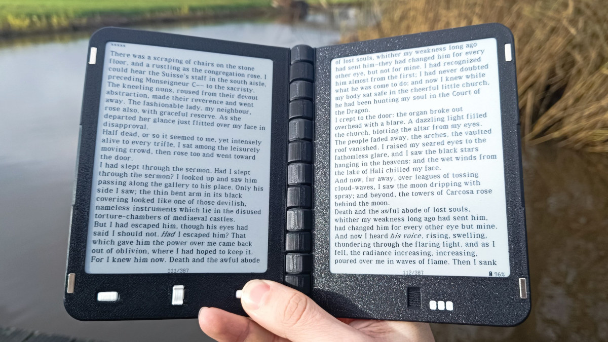 Diptyx dual screen e-reader Diptyx dual screen e-reader