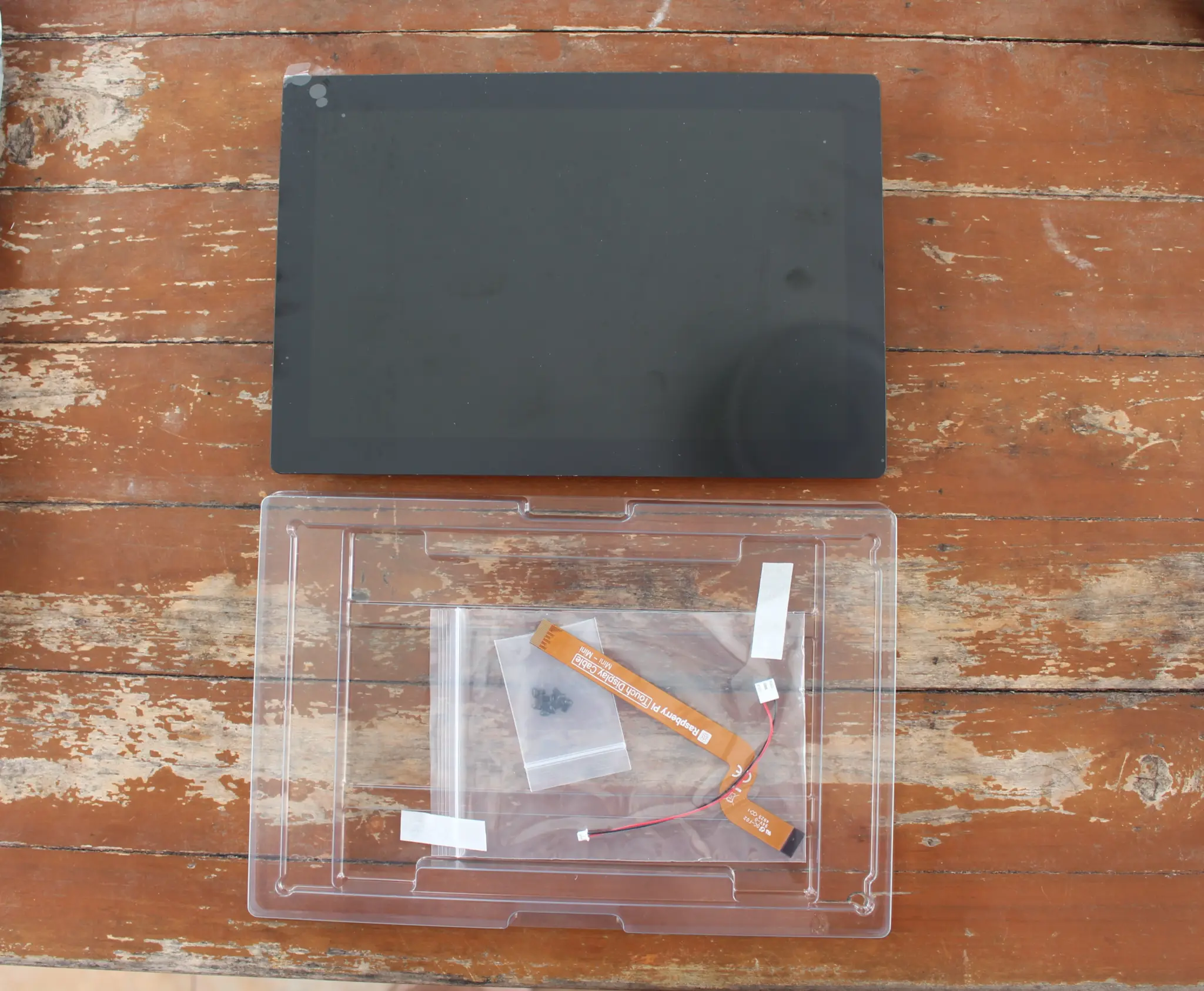 10-inch Raspberry Pi Touch Display 2 Unboxing 10-inch Raspberry Pi Touch Display 2 Unboxing