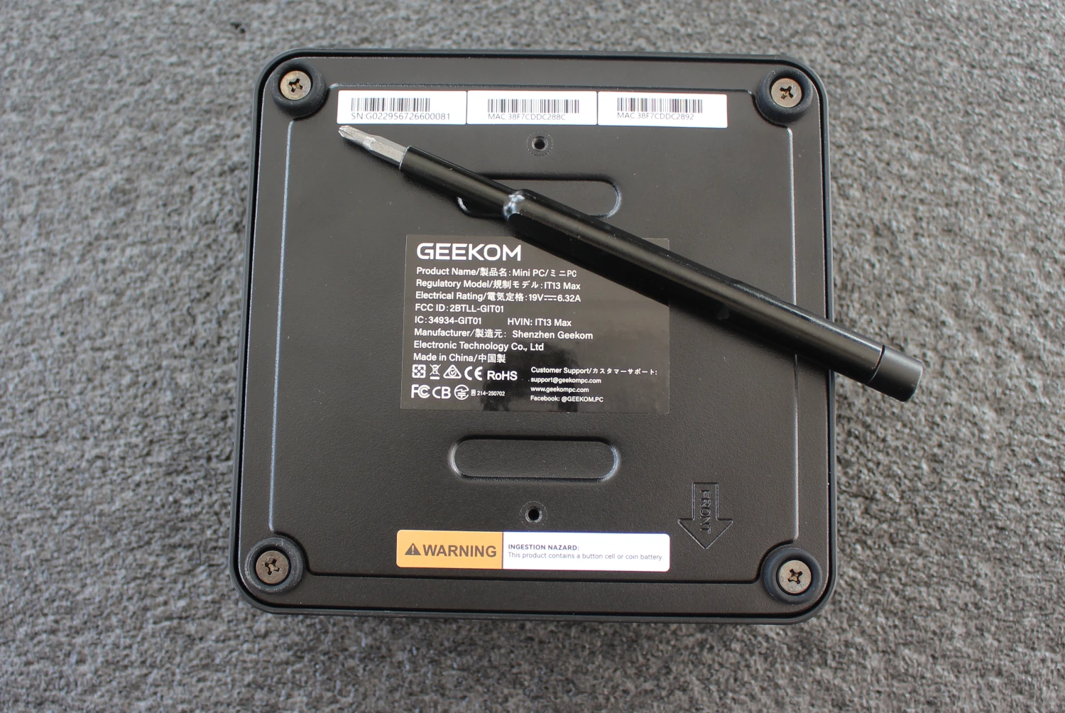 GEEKOM IT13 Max mini PC bottom GEEKOM IT13 Max mini PC bottom