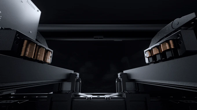 LightMake L4 with four independently controlled printheads LightMake L4 with four independently controlled printheads